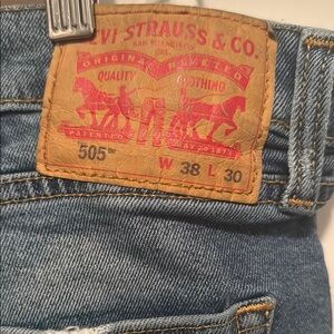 Levi's Men's 505 jeans size 38 by 30
